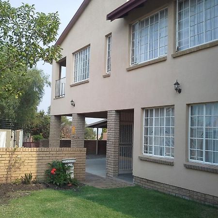 De Zevende Hemel Guesthouse Secunda Εξωτερικό φωτογραφία