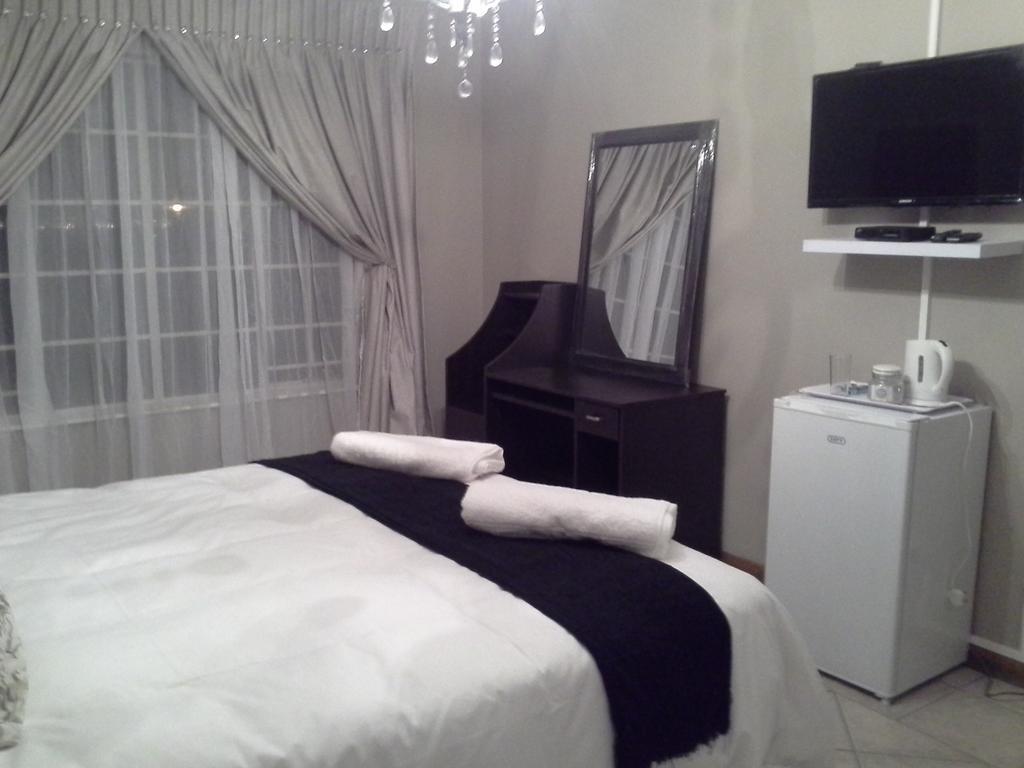 De Zevende Hemel Guesthouse Secunda Εξωτερικό φωτογραφία